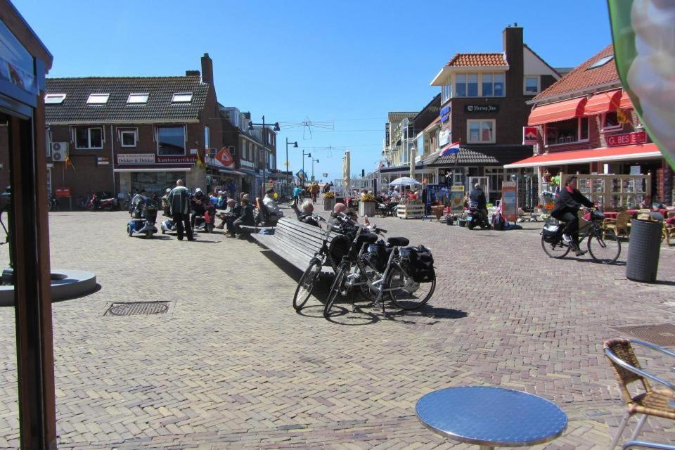 Beach House Met Parkeerplaats In Het Centrum Egmond aan Zee Exterior foto